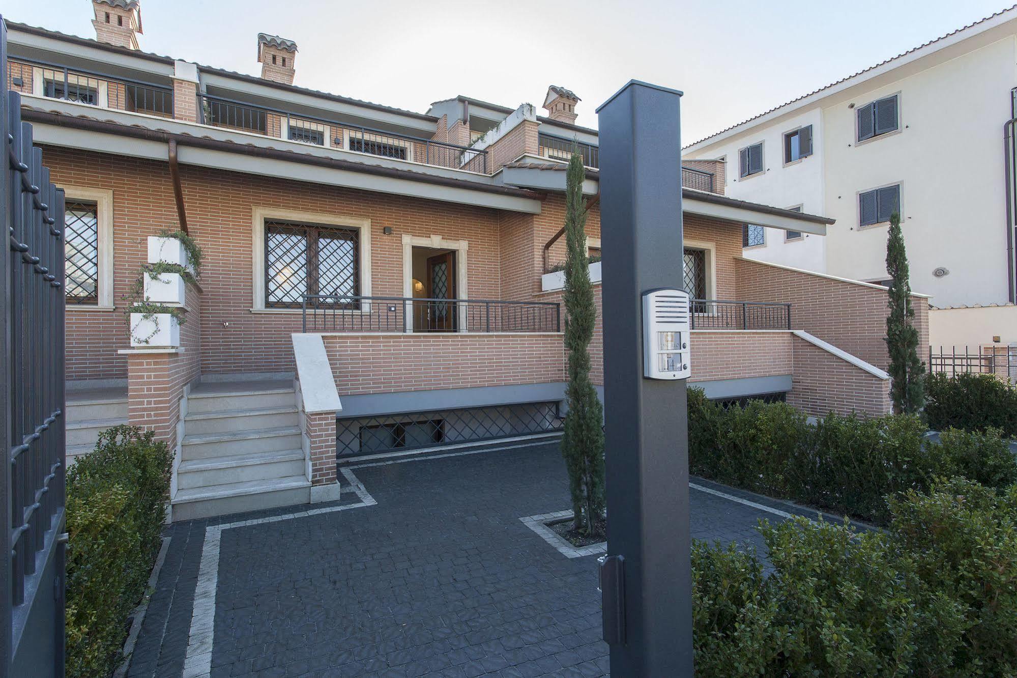 Villa Domus Anagnina Ciampino Exterior foto